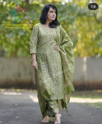 Ready Batik Print Kurti Pant Dupatta (Green)
